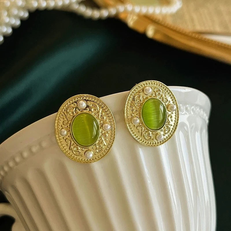 Ear Clip Without Ear Hole Women's Summer Ear Bone Clip Light Luxury Small Opal Heart Resin Stone Earrings Temperament Versatile