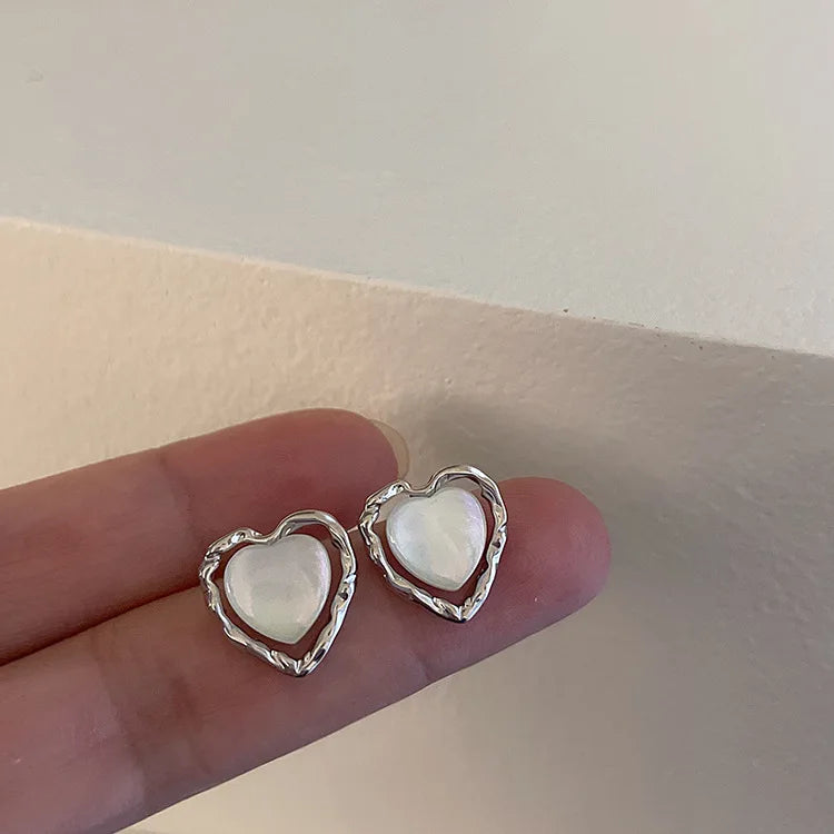 Ear Clip Without Ear Hole Women's Summer Ear Bone Clip Light Luxury Small Opal Heart Resin Stone Earrings Temperament Versatile
